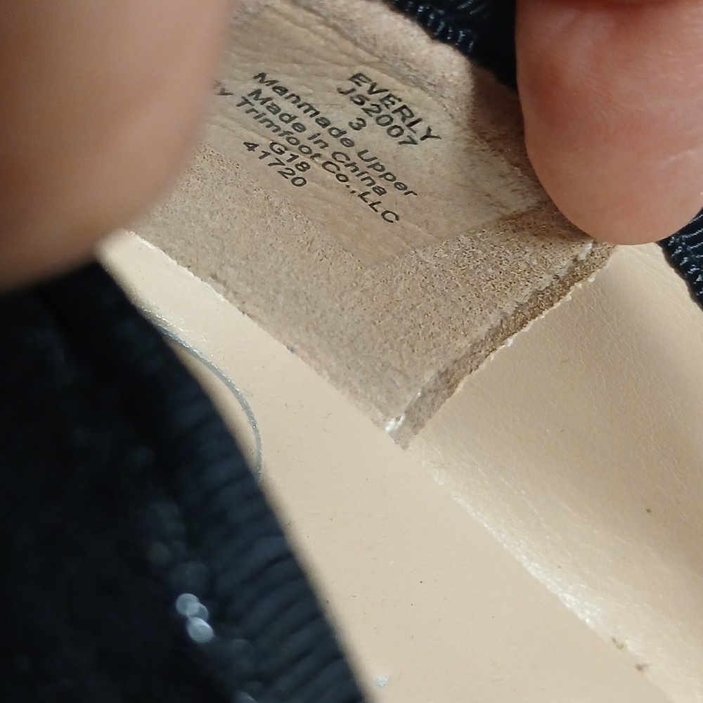 Jessica Simpson Black Ballet Flats with Bow - Picture 2 of 4